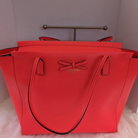 KATE SPADE GORGEOUS CORAL LARGE TOTE BAG EUC, Beautiful color! - Picture 9 of 15